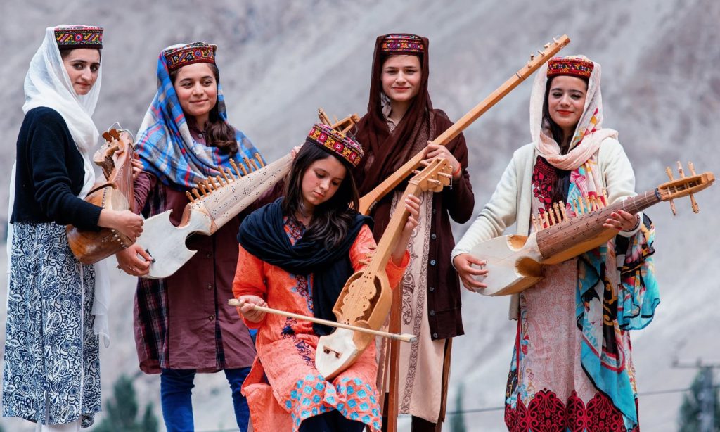 Why Kashmir Is Heaven On Earth! Insights Of Kashmiri Culture And ...