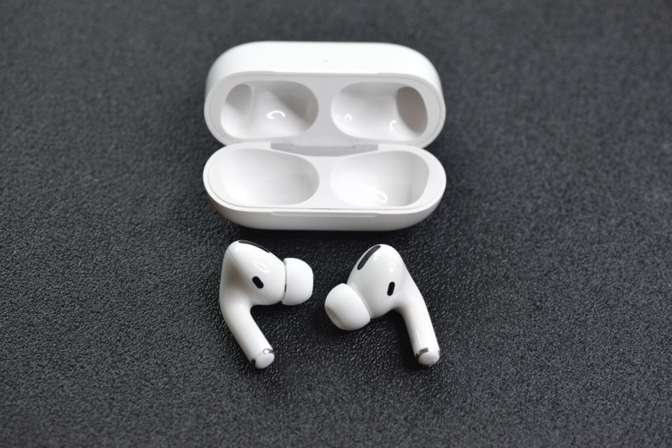 Apple AirPods Pro Features