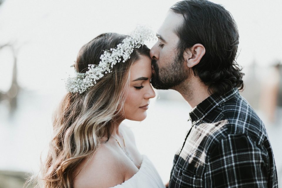 How To Love Women - 10  Best Ways To Love Your Women